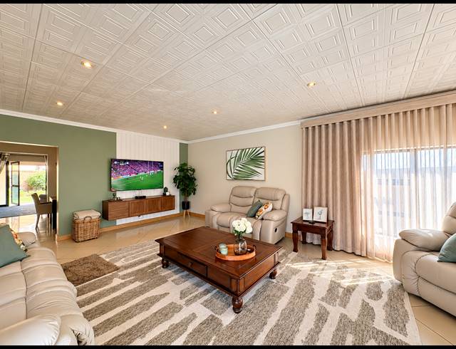4 BEDROOM FREESTANDING FOR SALE IN SUNAIR PARK